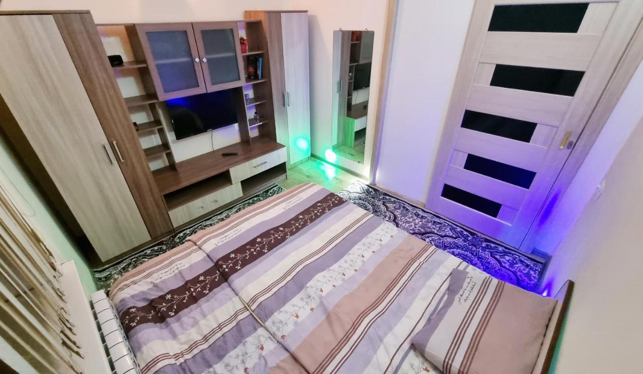 Da! Hotel Бишкек Екстериор снимка